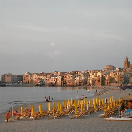Sognando Il Mare 아파트 체팔루