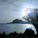 Sognando Il Mare Чефалу